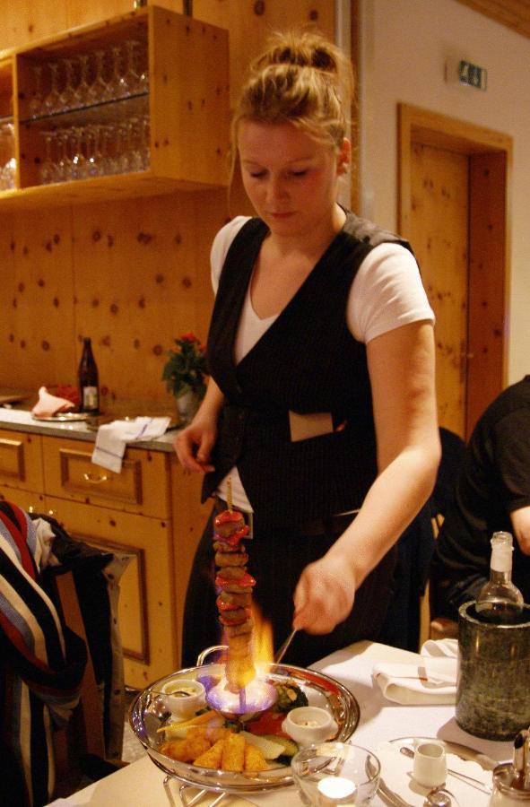 Hotel Grischuna Филизур Екстериор снимка