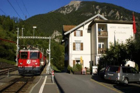 Hotel Grischuna Филизур Екстериор снимка